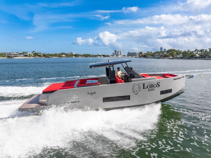 De Antonio Yachts D42 Open 2023 