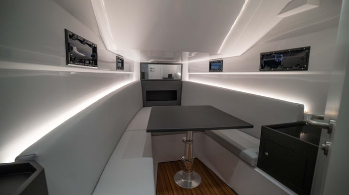 Pirelli TecnoRib 42 OB 2025 | HMY Yachts