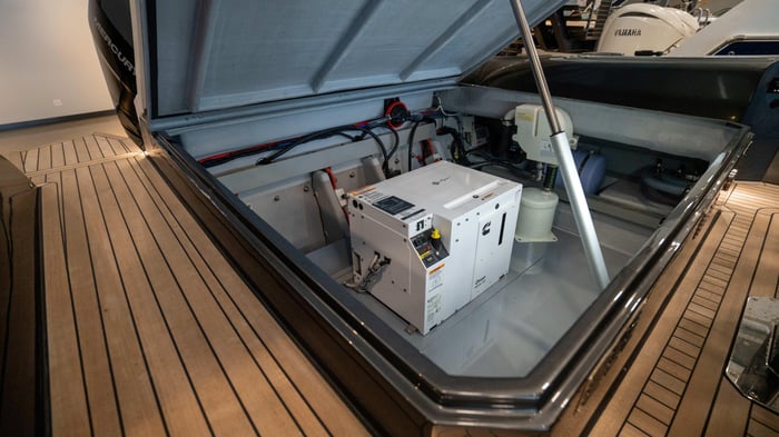 Pirelli TecnoRib 42 OB 2025 | HMY Yachts