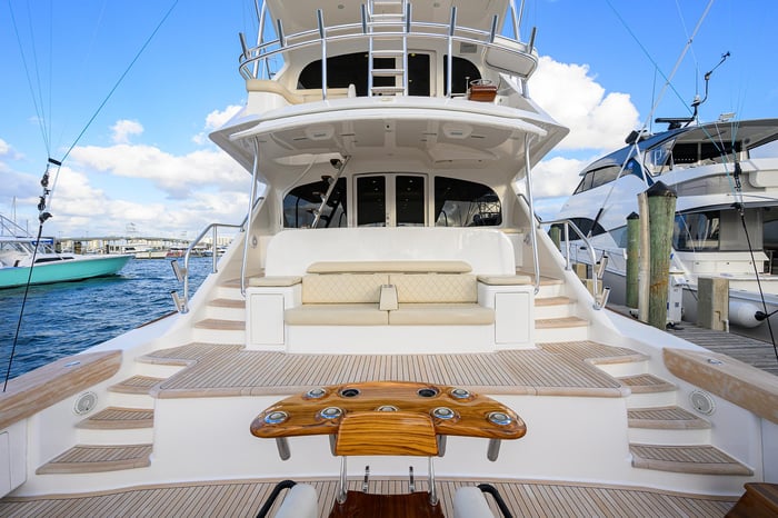 Viking 92 Enclosed Bridge 2020 