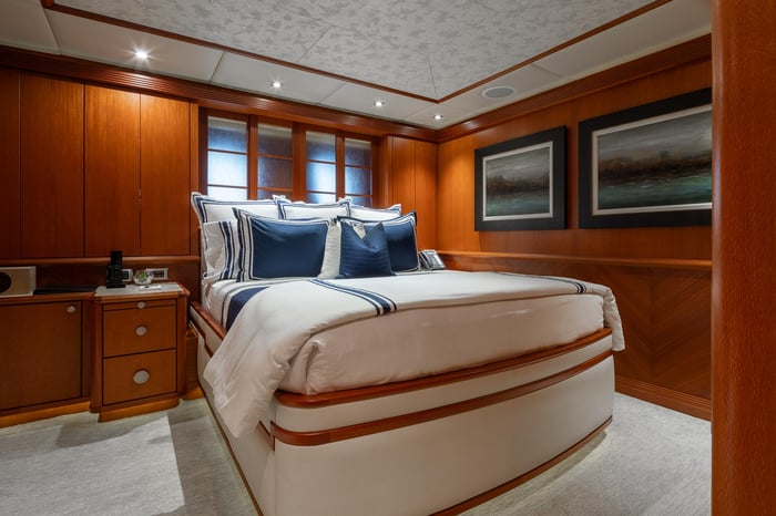 Trinity Yachts Motor Yacht 2010 