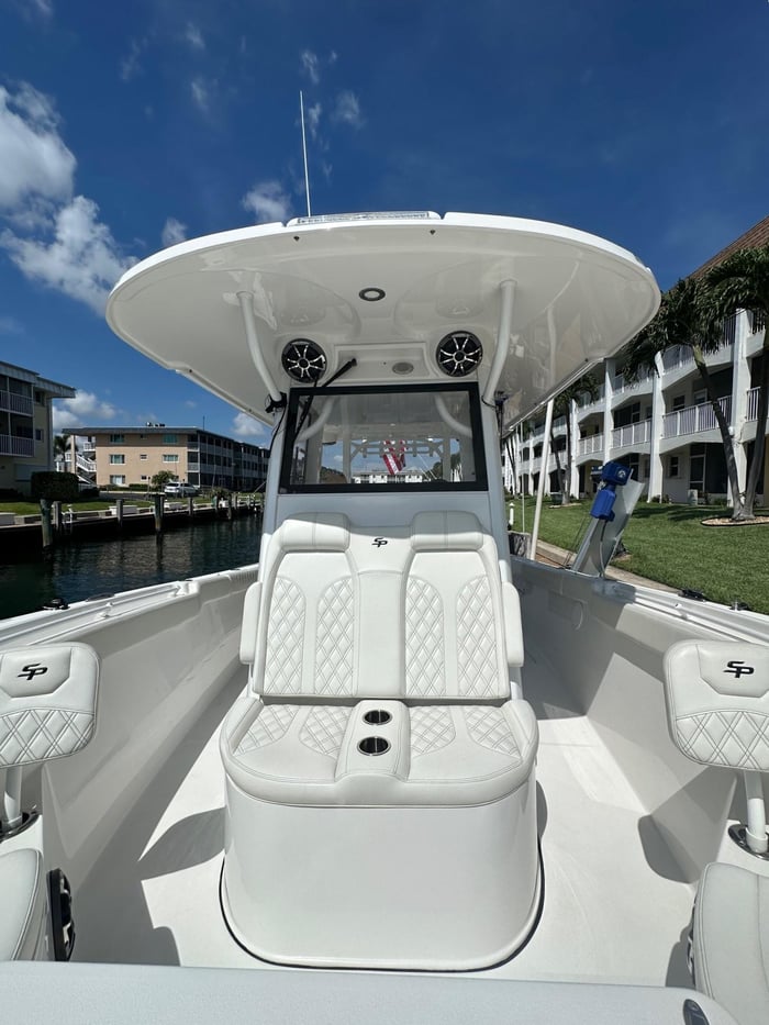 Sea Pro 320 DLX Center Console 2022 HMY Yachts