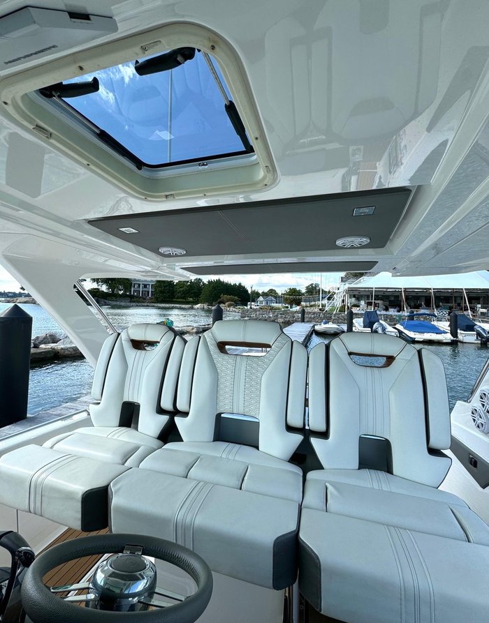 Tiara Sport 34 LS 2020 Tiara Sport 34 LS 2020