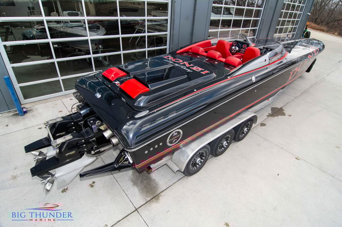 Donzi 38 ZRC 2009 | HMY Yachts