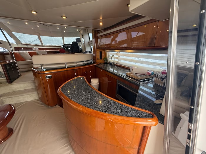 木製 Sunseeker Manhattan 64 サンシーカー 64フィートのサンシーカーマンハッタン - カンクン ボートチャーター