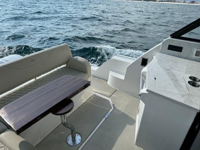Regal 38 XO 2022 