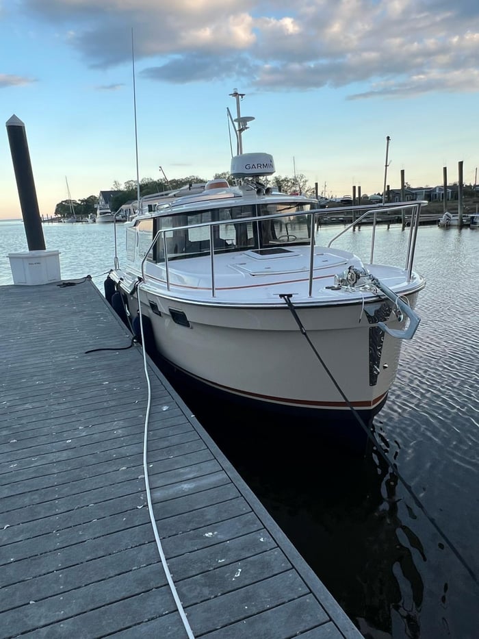 Ranger Tugs R-27 2023 | HMY Yachts