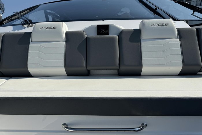 Cruisers Yachts 42 GLS-OB 2023 