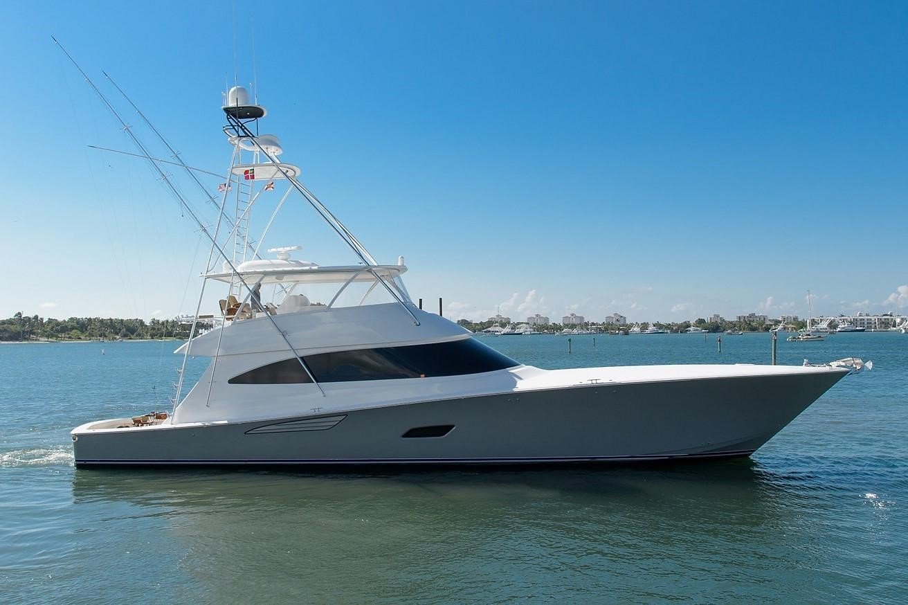 Image 2725: 2017 Viking Yachts 80 Convertible
