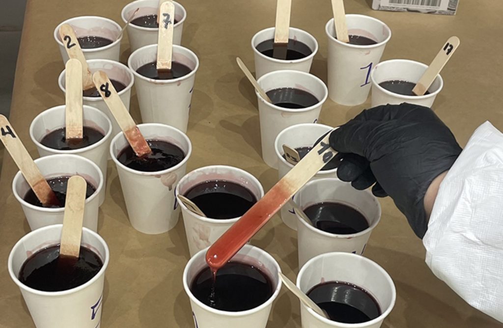 The resin supply undergoes gel time testing