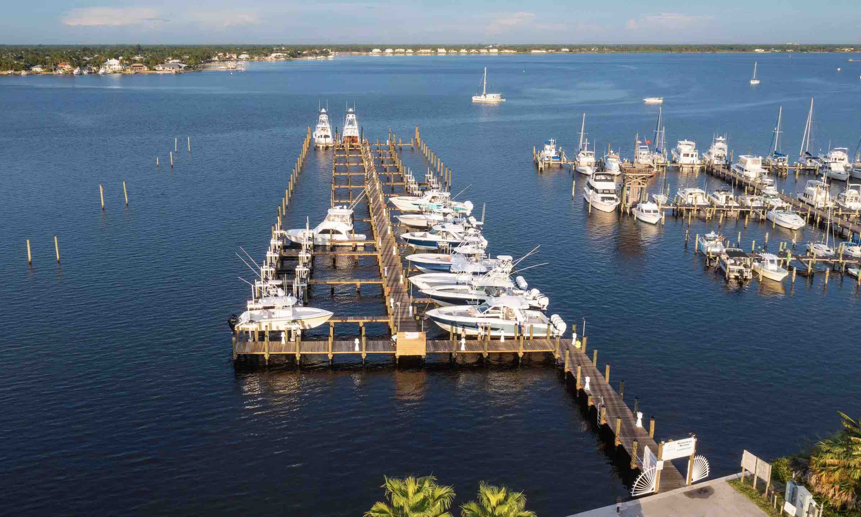 hmy-waterway-marina-boat-lifts