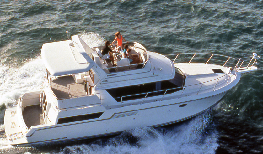 430 Cockpit Motor Yacht