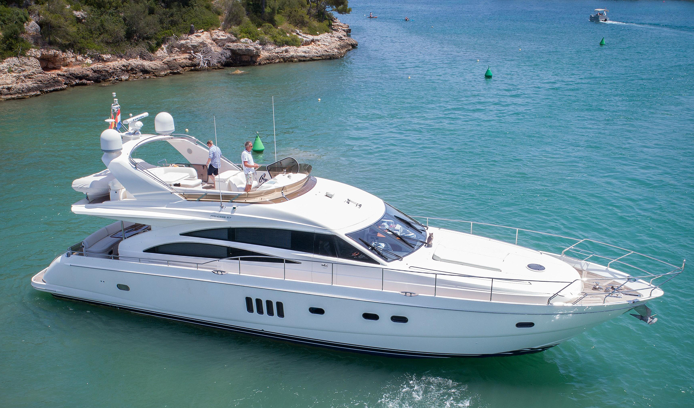 67 Flybridge
