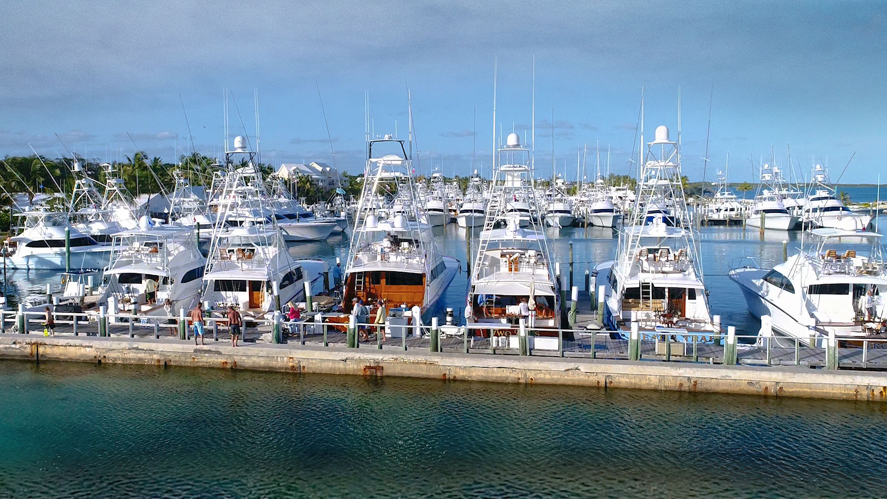 Why Buying or Selling a Custom Sportfish Yacht with HMY is the Right Choice
