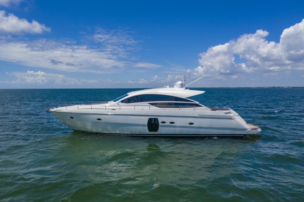 2011 Pershing 64 Sport yacht