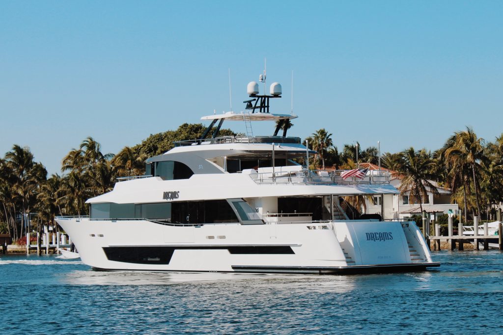Ocean-Alexander-37L-Sold-and-Delivered-by-HMY-Yacht-Sales 