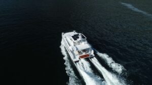 Two Oceans 555 Exterior
